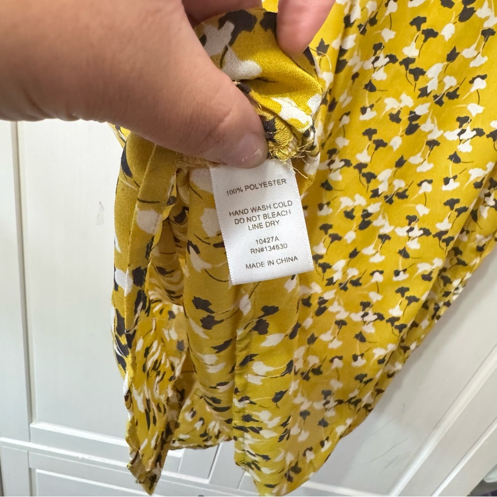 Anthropologie Sunday in Brooklyn Yellow Floral Sleeveless Top Medium - Picture 7 of 8